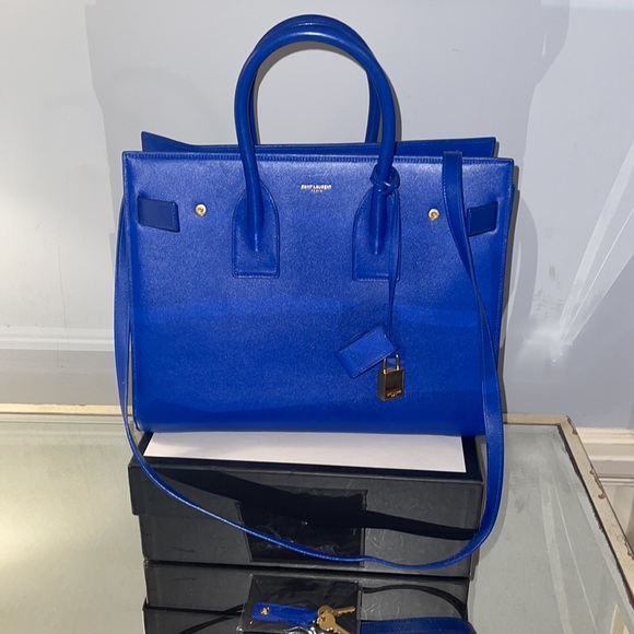 Saint Laurent Paris SAC DE JOUR MEDIUM Blue Italy Leather Strap - Picture 2 of 12
